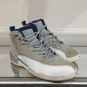 Air jordan Gray and White